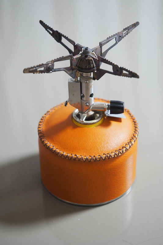 ガス缶（OB缶）用レザーカバーの製作工程