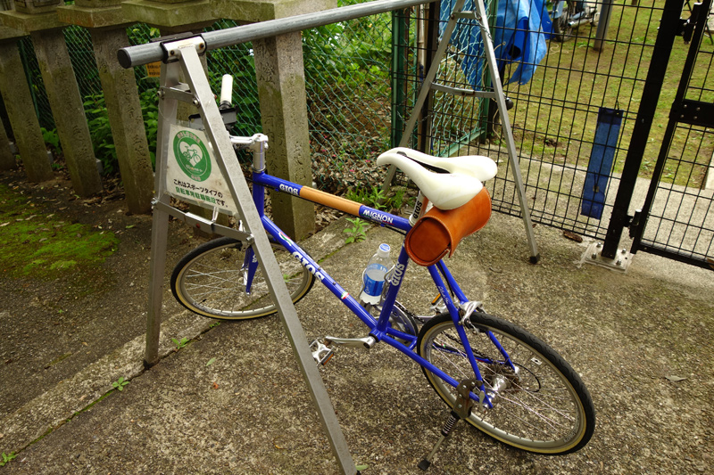信貴山観光iセンターの裏にある自転車ラック