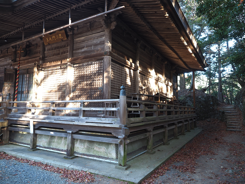 本山寺の本堂